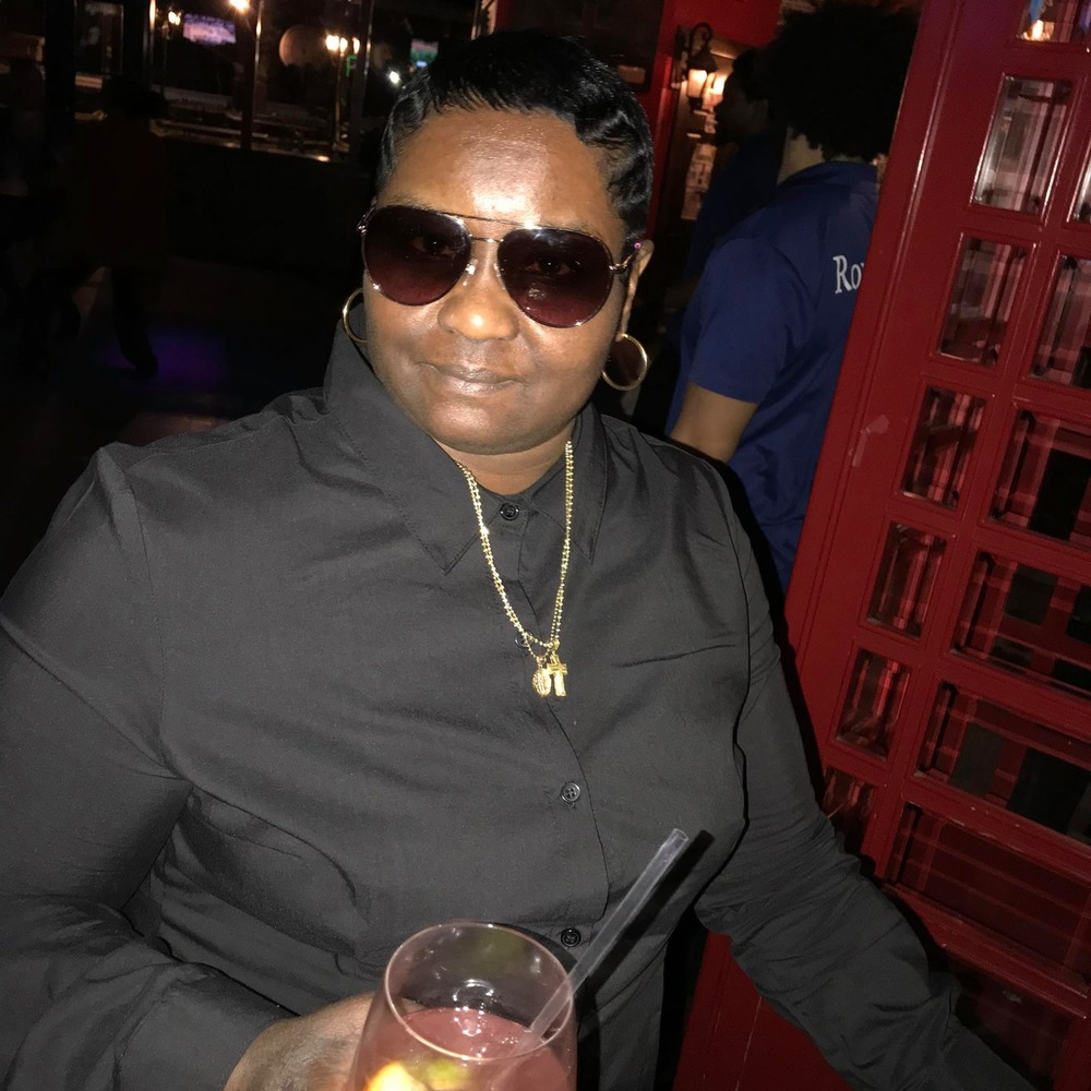 Meet your Posher, Chriselda